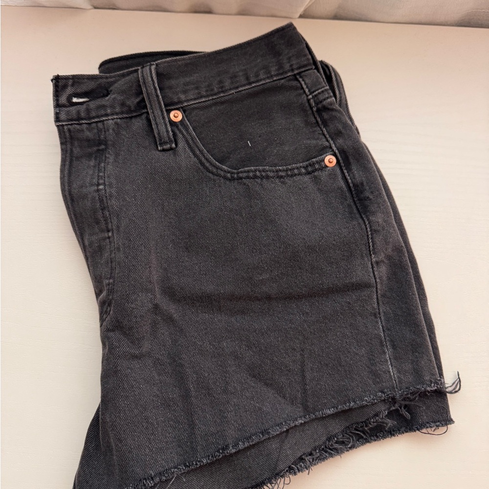 Levi’s 501 High Rise Denim Shorts – Black Wash | Size 29 | NWOT